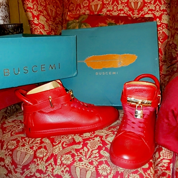Buscemi"s - Picture 1 of 6